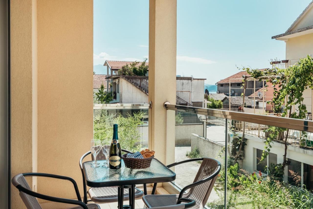 Apartments Villa Swissmonte Herceg Novi Exterior photo
