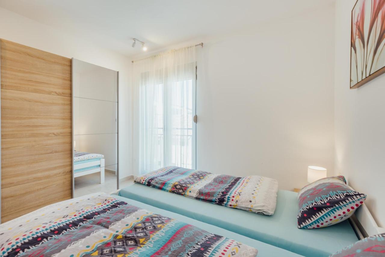 Apartments Villa Swissmonte Herceg Novi Exterior photo